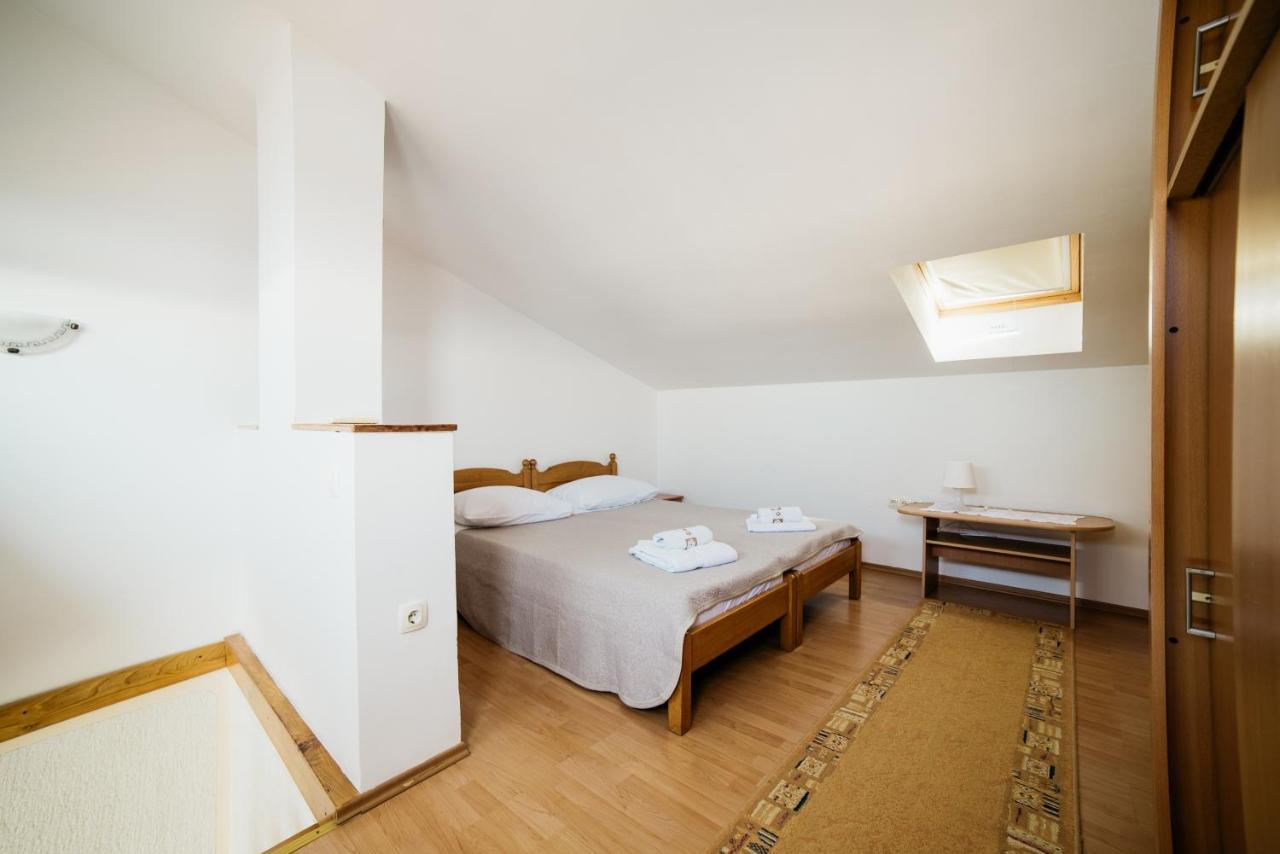 Apartment Selce 5206A Buitenkant foto