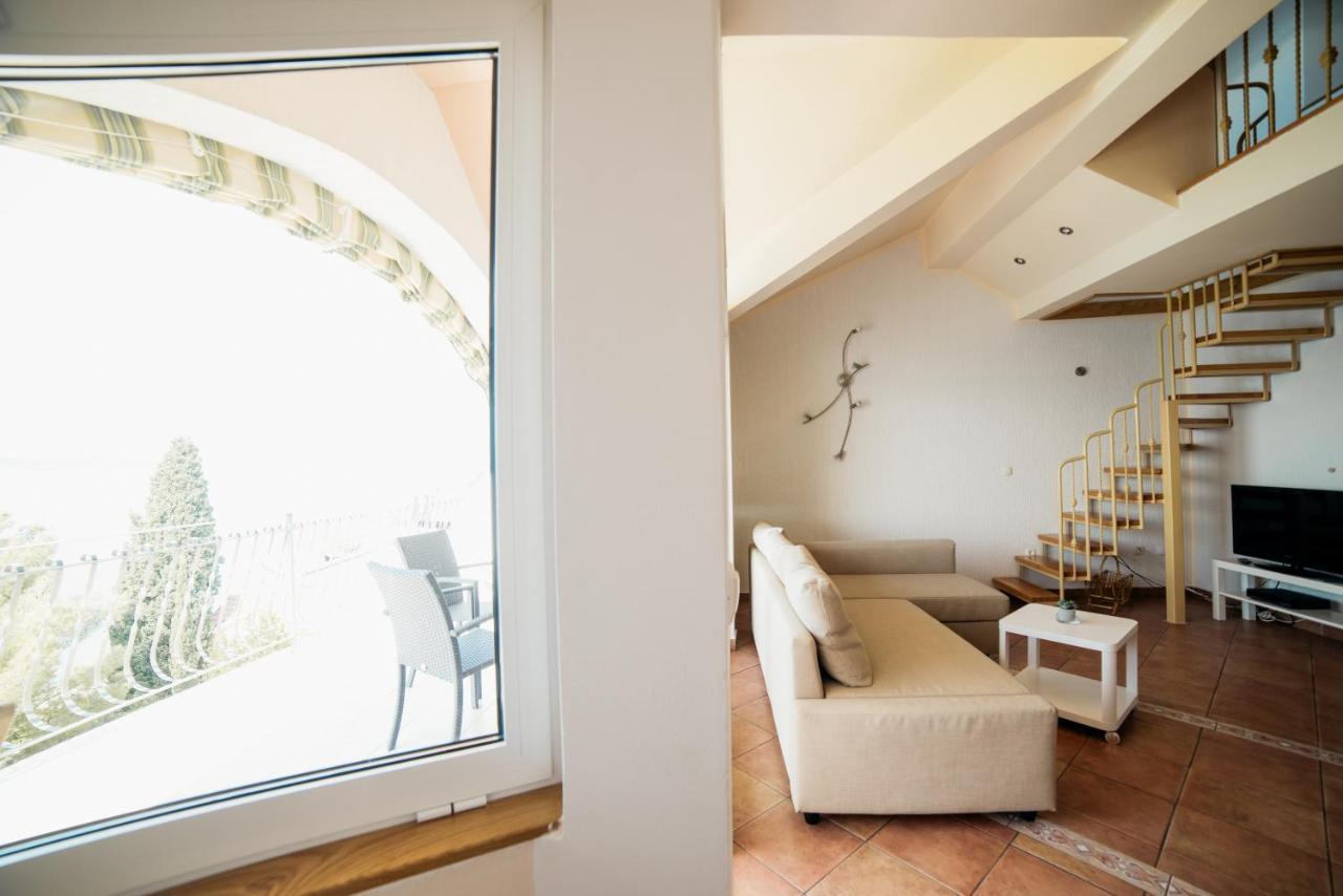 Apartment Selce 5206A Buitenkant foto