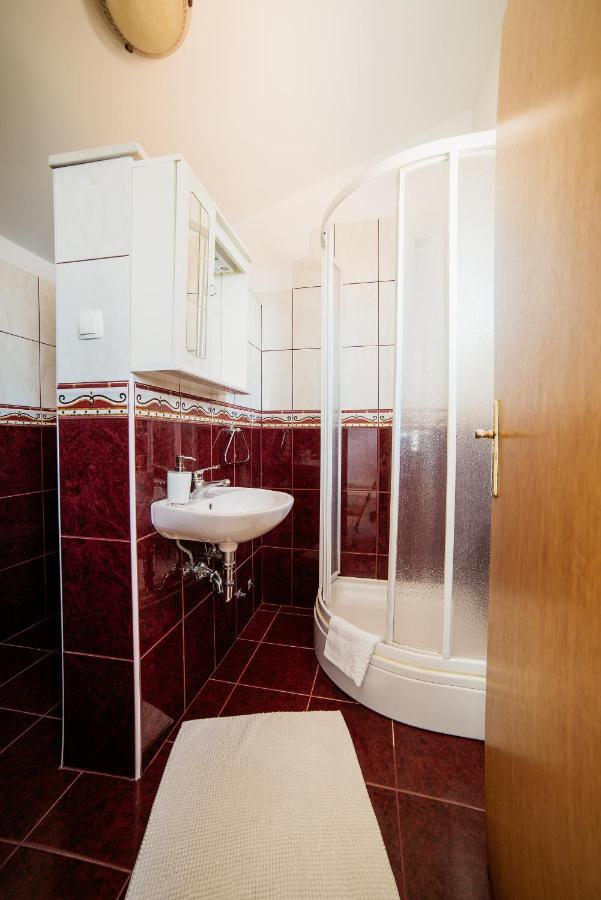 Apartment Selce 5206A Buitenkant foto