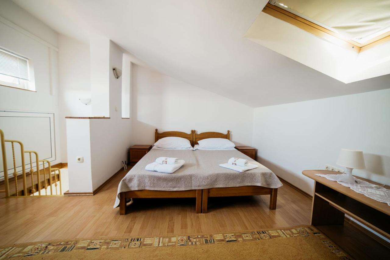 Apartment Selce 5206A Buitenkant foto
